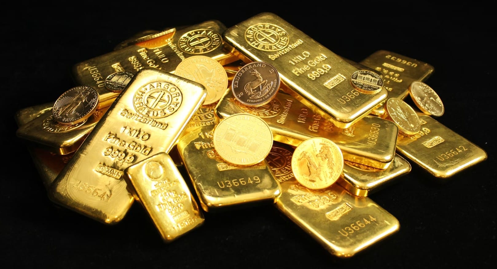 Altın 7 ay sonra 4 bin doların altına geriledi