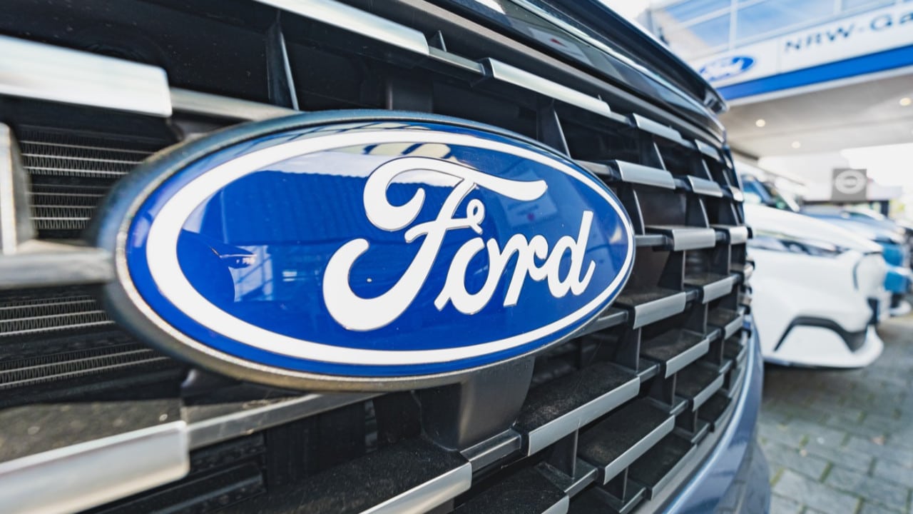 Ford tarihte ilk kez dört kapılı Mustang üretmeyi planlıyor