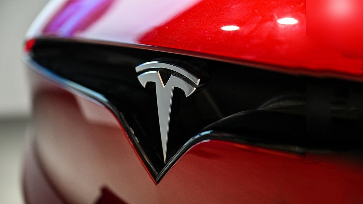 Tesla hisseleri 8 haftalık düşüş serisini bozdu