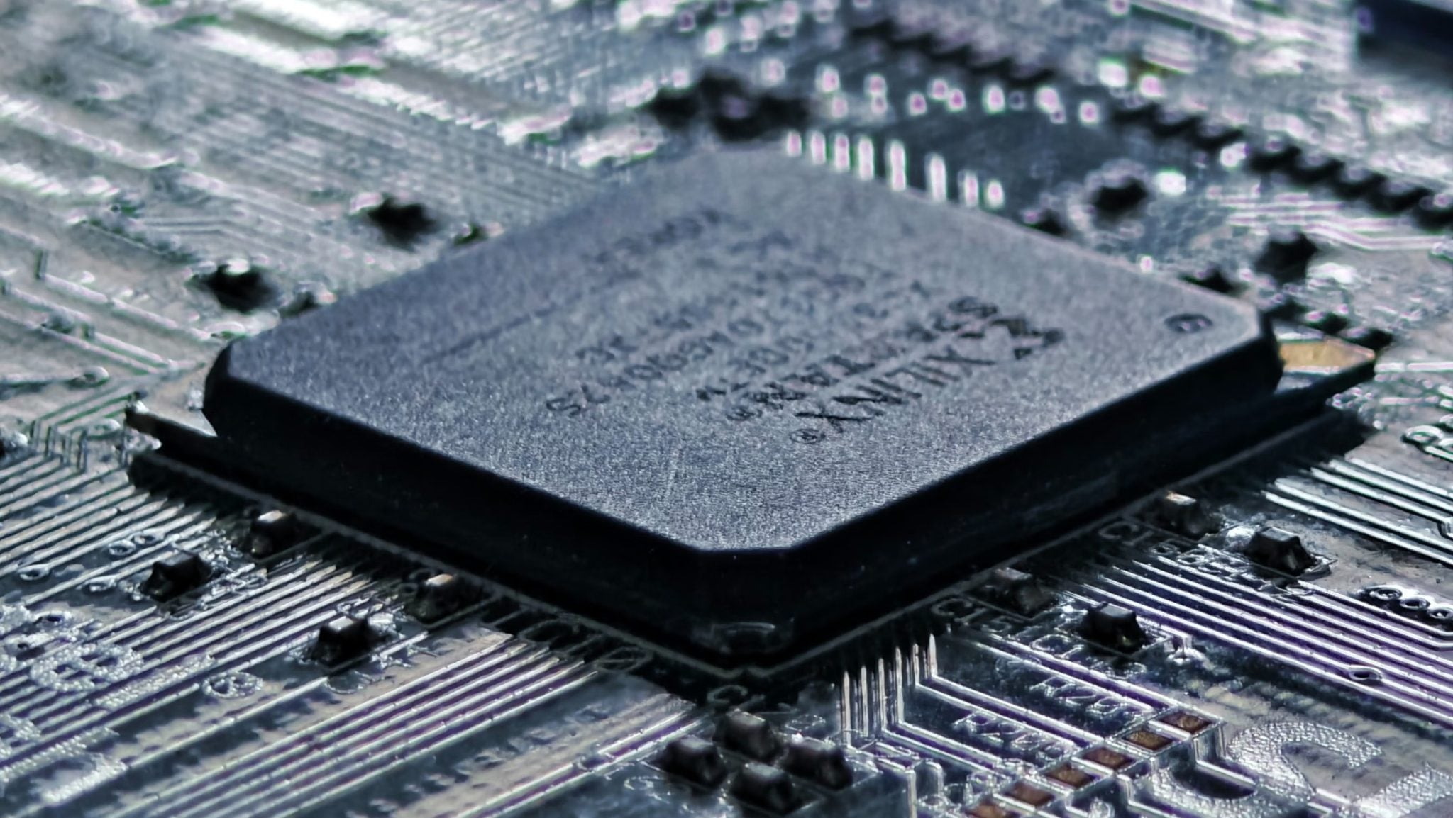 Apple รงip kฤฑtlฤฑฤฤฑ uyarฤฑsฤฑ verdi, hisseler yรผzde 5 dรผลtรผ