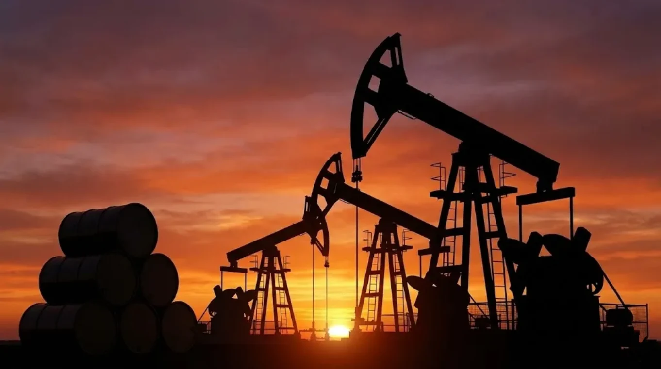 Petrol fiyatları barış umuduyla geriledi