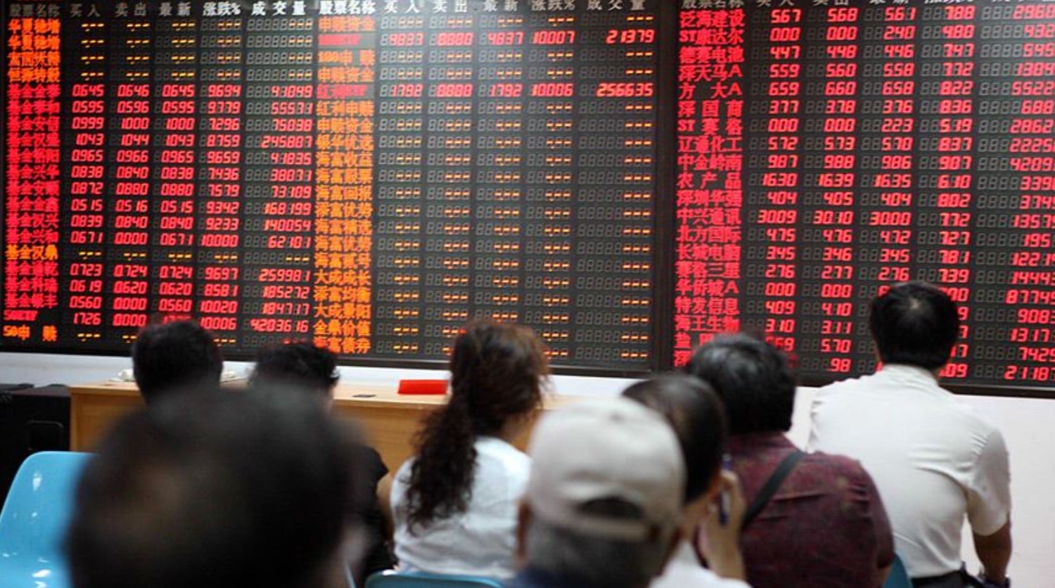 Asya borsaları petrol yükselirken geri çekildi