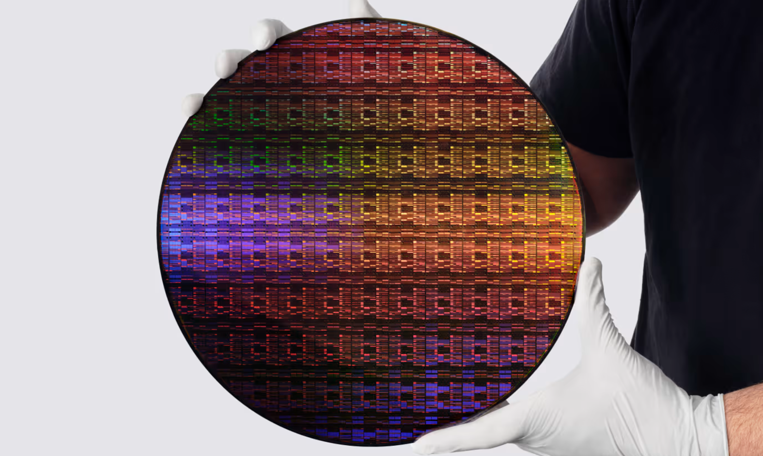 IBM dünyanın ilk 1 nanomete çip teknolojisini geliştirdi