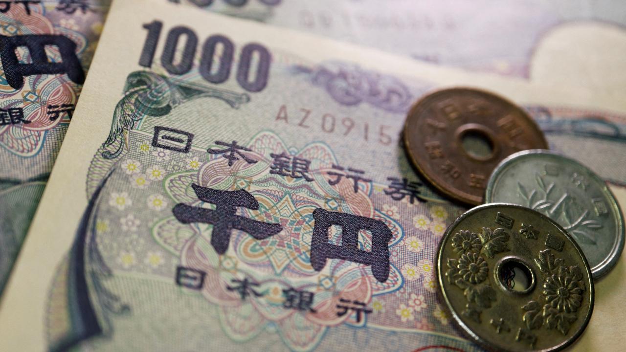 Japon Yeni 40 yılın en düşük seviyesine yaklaştı, müdahale bekleniyor