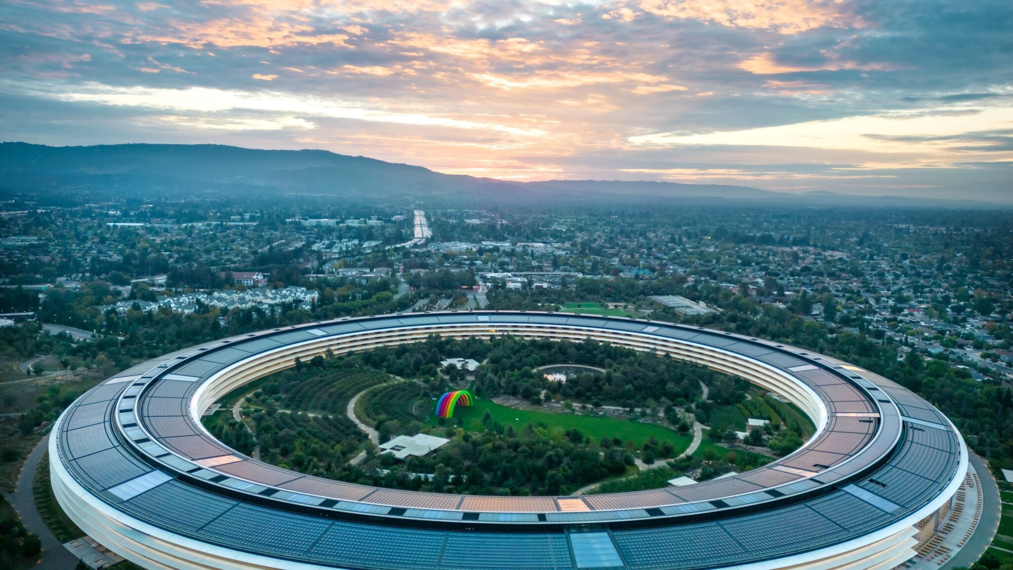 ABD yönetiminden Apple’a Çinli bellek yongası uyarısı