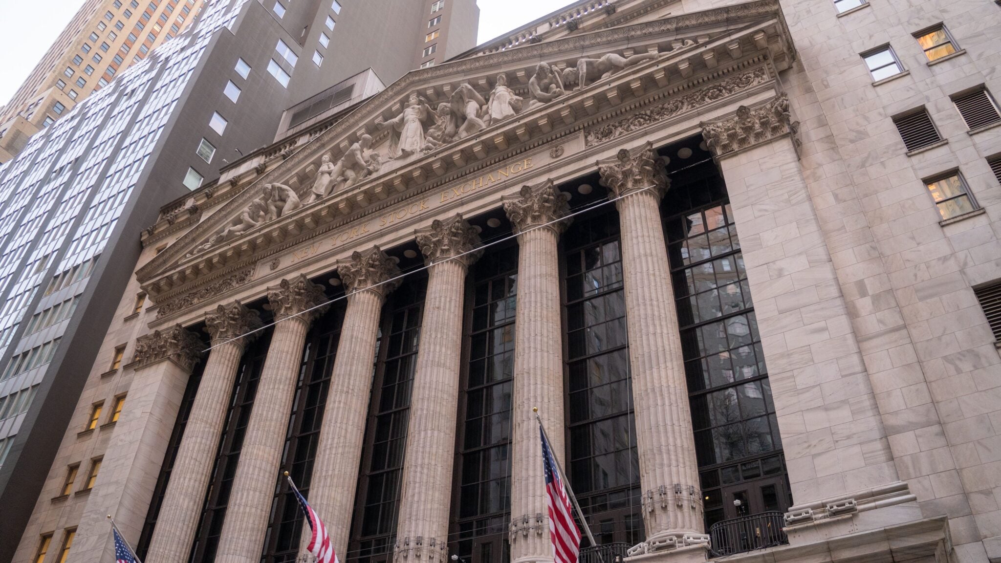 Wall Street’te rekor ralliye ilişkin endişeler güçlü kazançlarla hafifledi