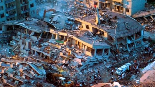 Depremde İstanbul'daki binaların 5'te biri yıkılacak 9