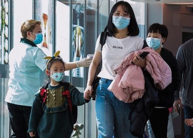 Koronavirüs korkusuyla Çinlilere saldırılar başladı 3