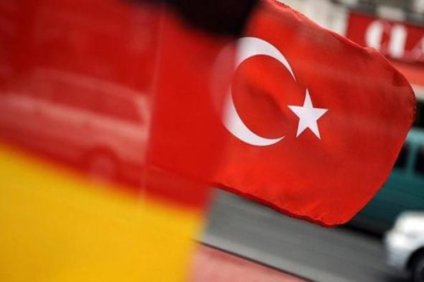 Almanya Türkiye'ye silah satışının büyük kısmını dondurdu