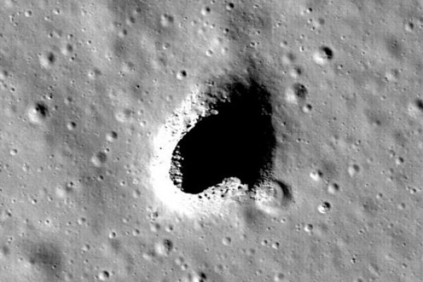 Ay üssü umutlarını artıran 50 km'lik mağara