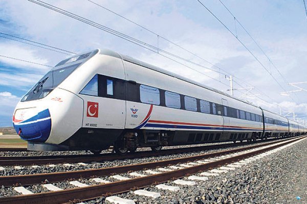 Yolcu taşımacılığı hizmeti verilecek demiryolu hatları belirlendi