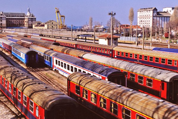 Türkiye'de üretilen araçlar Avrupa'ya trenle götürülecek