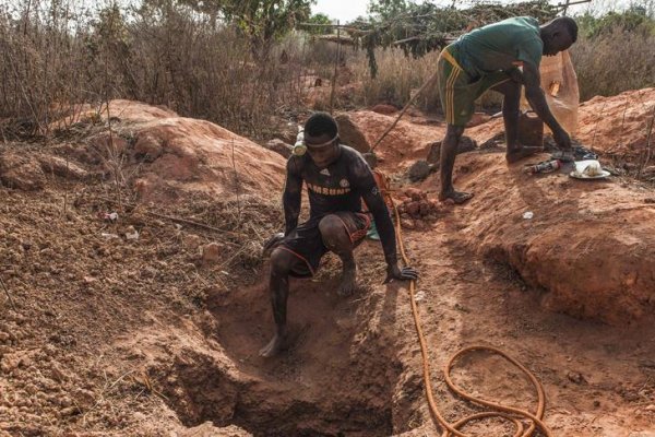Gana'da lityum minerali keşfedildi