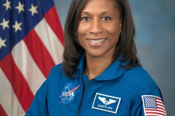 NASA siyahi kadın astronotun uzay görevini iptal etti