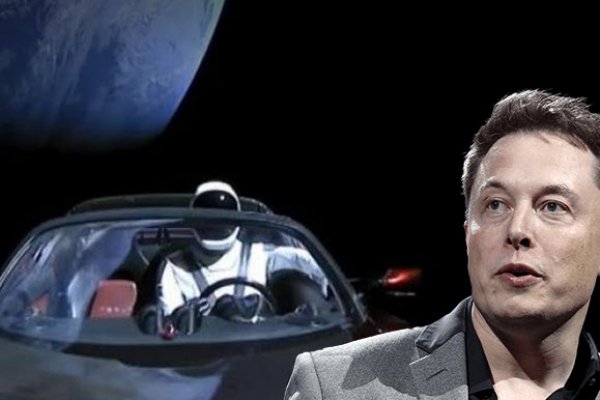 Musk'ın uzaya yolladığı Tesla'sı 1 yılda paramparça olabilir