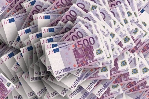 17 ülkede 500 euroluk banknotların basımı durduruldu
