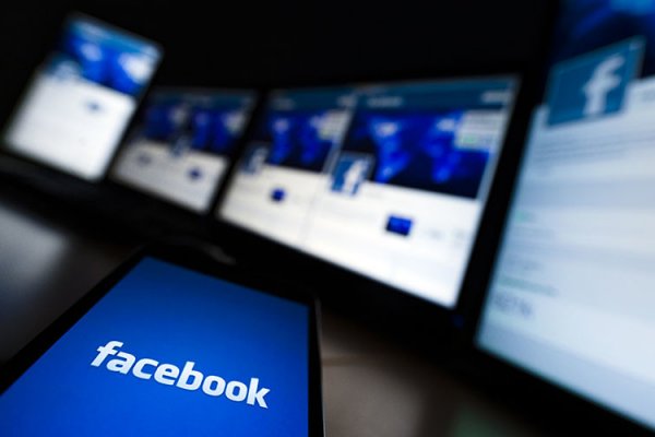 Facebook hisseleri hızla eriyor