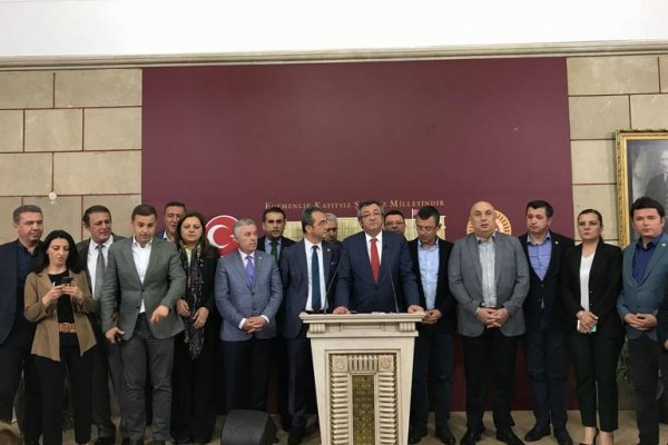 İYİ Parti'ye geçen milletvekilleriyle ilgili CHP'den flaş açıklama