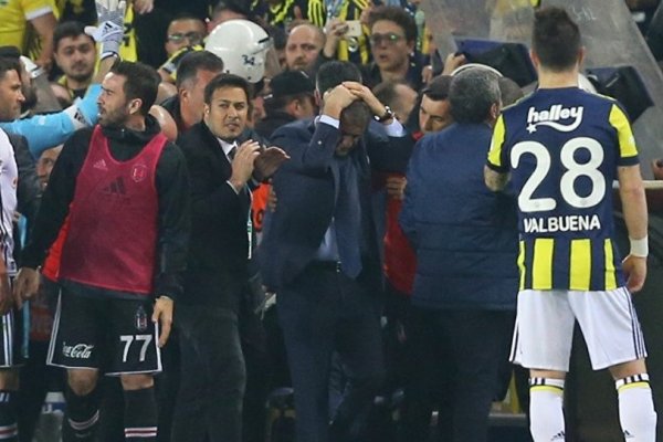 Fenerbahçe - Beşiktaş derbisi kaldığı yerden seyircisiz oynanacak