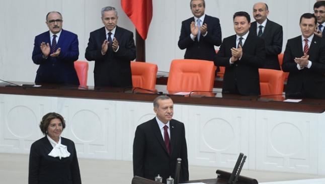 Erdoğan cumhurbaşkanlığı mazbatasını aldı