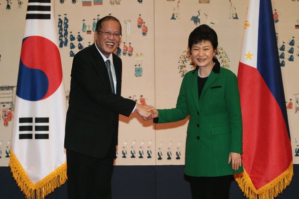 Filipinler ile Güney Kore arasında 4,9 milyar dolarlık anlaşma