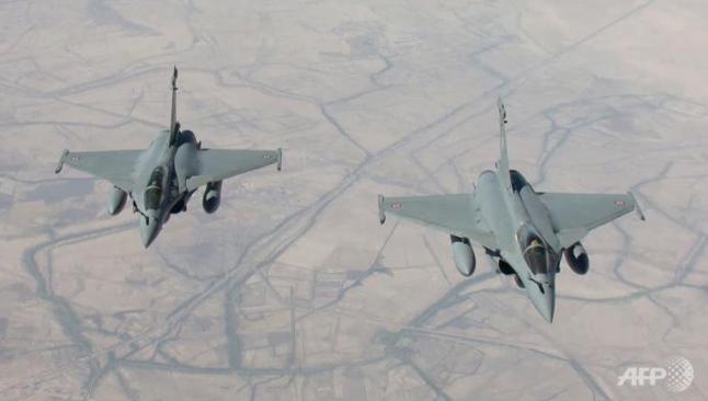 Fransa IŞİD'i havadan vurdu