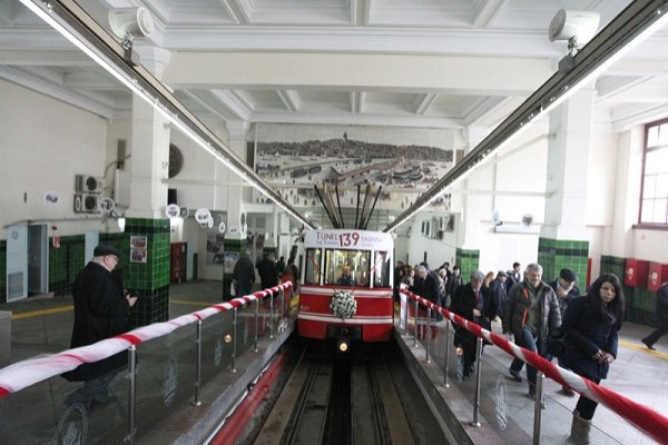 Tarihi Karaköy-Beyoğlu Tüneli kapanıyor