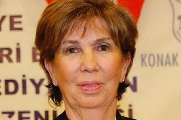 Türkiye'nin ilk kadın Çevre ve Turizm Bakanı vefat etti
