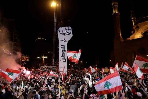 Lübnan'da Hizbullah destekli yeni hükümet kuruldu