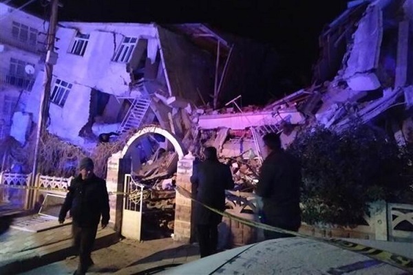 Depremde 19 kişi hayatını kaybetti 30 kişi göçük altında