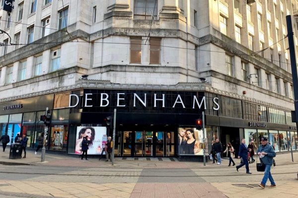 Eticaret şirketi, Debenhams'ı "indirimli" alıyor