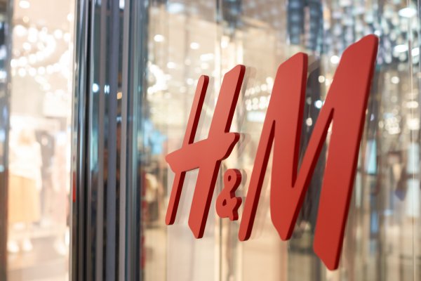 H&M ilk çeyrekte zarar etti