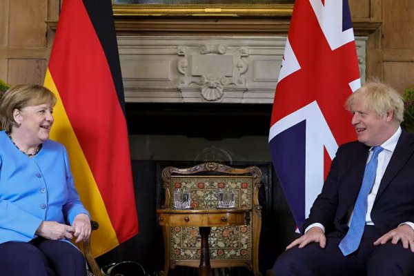 Almanya Başbakanı Merkel'den İngiltere'ye 'veda' ziyareti