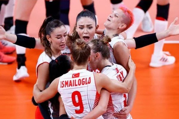 Türkiye, Olimpiyat şampiyonu Çin'i 3-0 yendi
