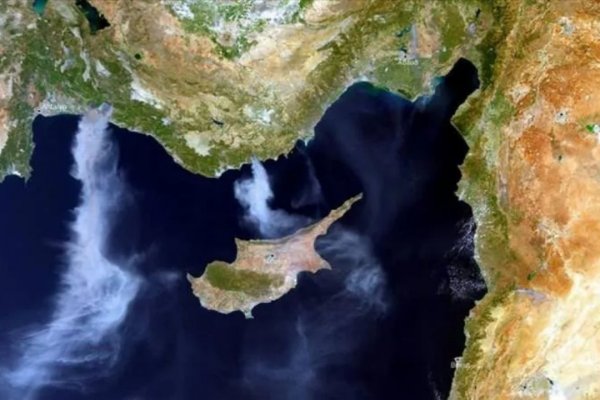 NASA, yangınların en yeni uydu görüntülerini yayınladı