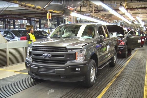 Ford, çip kıtlığı nedeniyle üretimi ara veriyor