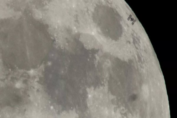 NASA, Ay'da iniş yapacağı alanı seçti