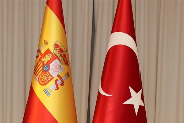 Türkiye ile İspanya 6 anlaşmaya imza attı
