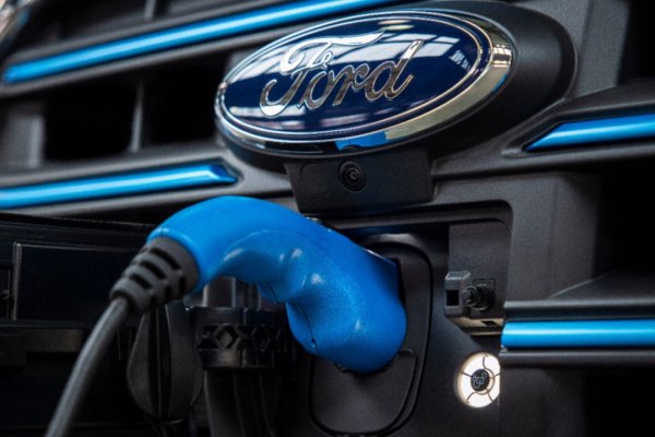 Ford, elektrikli otomobilleri 5 dakikada şarj edecek