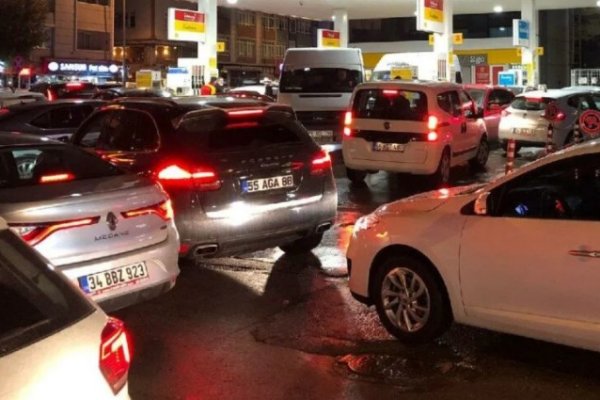 "Zam kuyruğu değil, İstanbul'da araç çok"