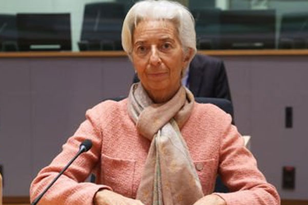 Lagarde: Faiz artışında tereddüt etmeyiz
