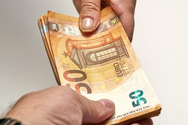 "Şahin ve Türeci euro banknotlarına basılsın" teklifi