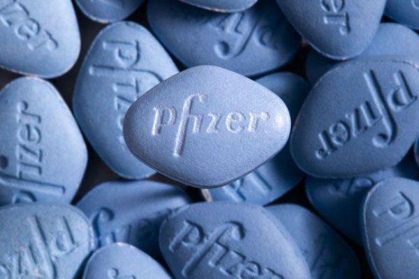 AB'den Pfizer'ın Kovid-19 ilacına şartlı izin