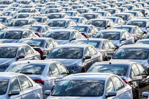 Rusya'da otomobil satışlarında büyük düşüş