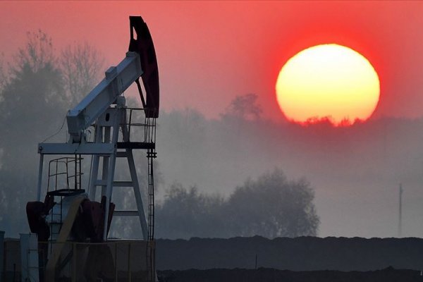 Brent petrol fiyatları düşüşe geçti