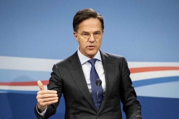 Hollanda Başbakanı: Biraz daha fakirleşeceğiz