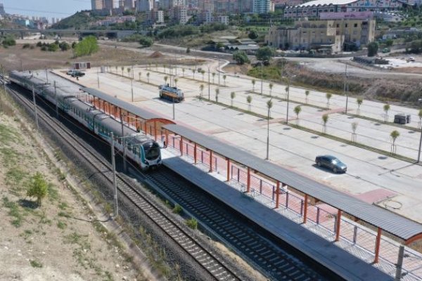 Halkalı-Bahçeşehir banliyö hattı bugün açılıyor