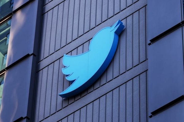 Twitter'da istifa depremi: Ofisler kapatıldı