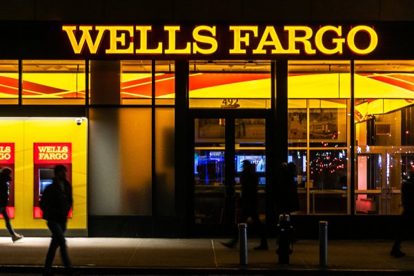 Wells Fargo sahte iş görüşmesi nedeniyle açılan hissedar davasını kazandı