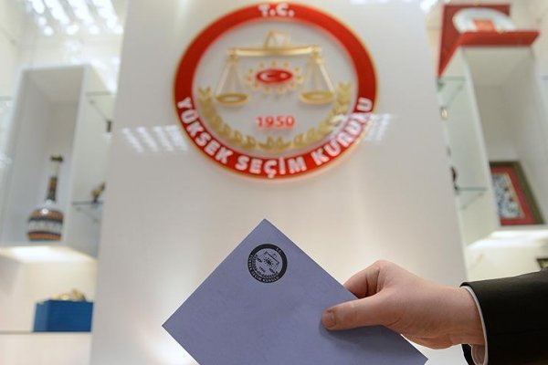 YSK, seçime girecek siyasi partilerin tespiti için toplandı